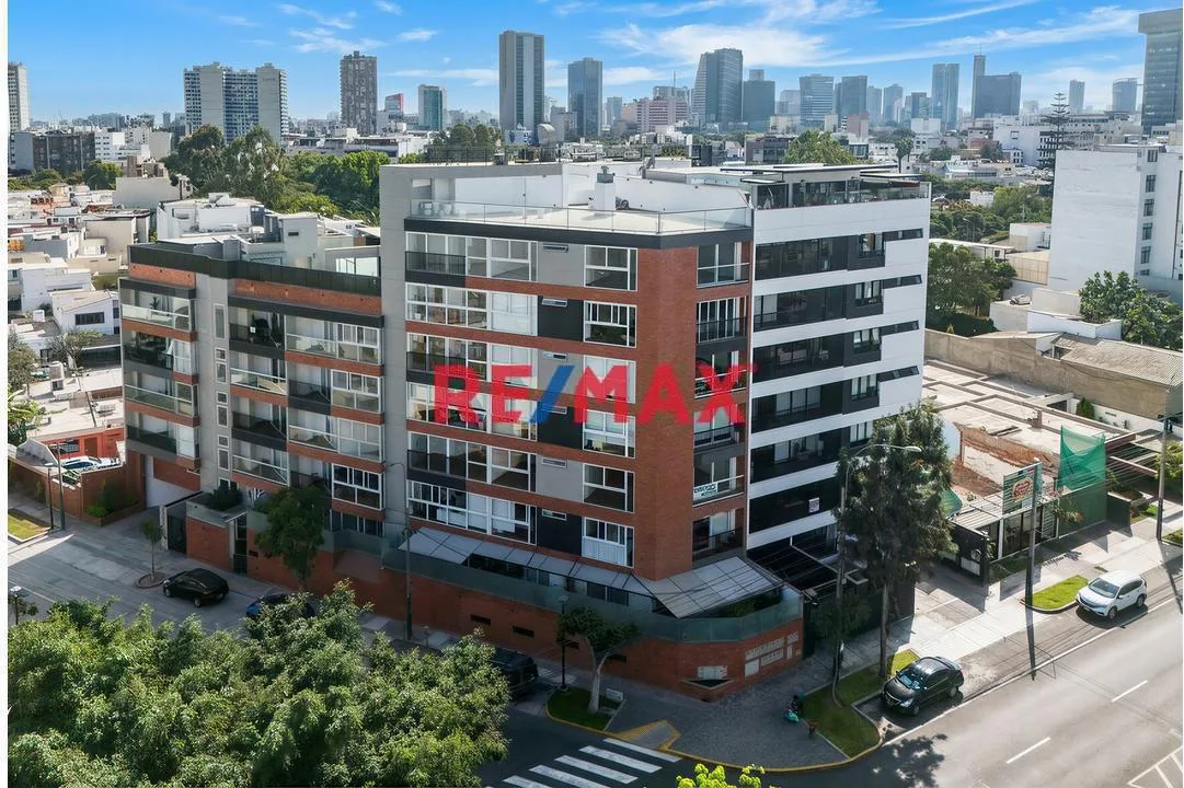 Alquiler De Amplio Y Elegante Departamento De 127.29M² En San Isidro